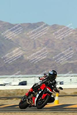 media/Mar-20-2025-Racers Edge (Thu) [[0731d8e3a1]]/2-B Group/Session 3 (Turn 4)/